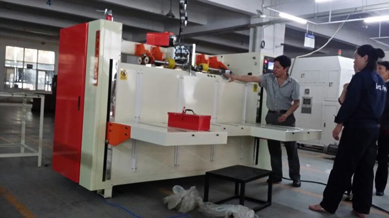 全自动灌装机：揭秘其价格构成与选购要点**